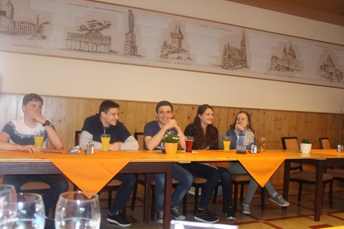 Flirten die Kunst der Kontakt aufnahme