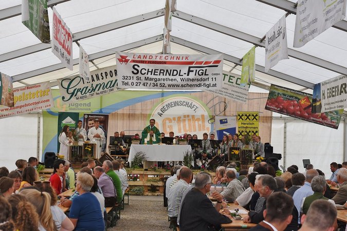 LE Sensenmähen-Feldmesse & Frühshoppen